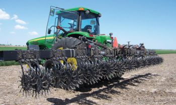 CroppedImage350210-Yetter-Rotary-Hoes-20-a.jpg