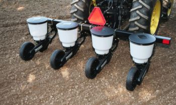 CroppedImage350210-Yetter-Planter-Unit-71-20.jpg